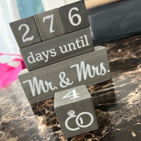 Countdown to Mr. & Mrs. Block Sign - Picture 3 of 5